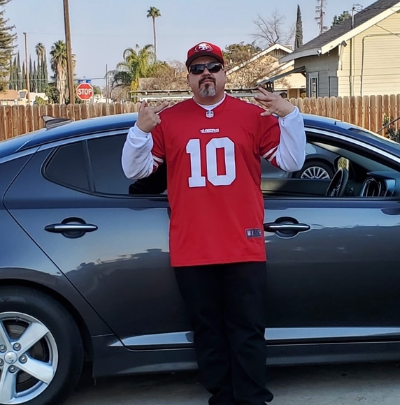 Profile Picture of Gilberto Zapata jr. (@gilbertozapa950) on Poshmark