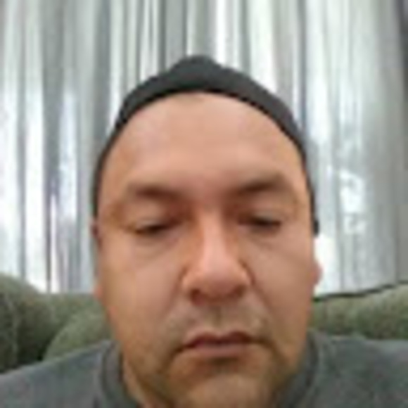 Profile Picture of Eduardo Monges (@eduardomr0000) on Poshmark