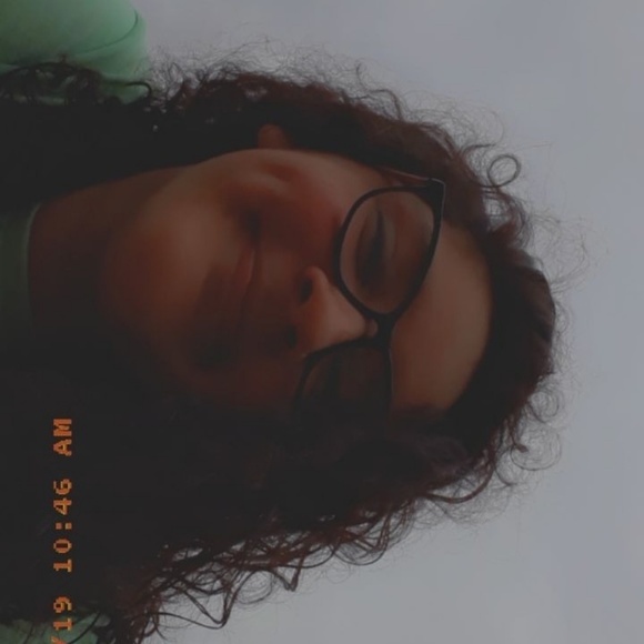 Profile Picture of Bianca Barrera (@biancabarrer922) on Poshmark