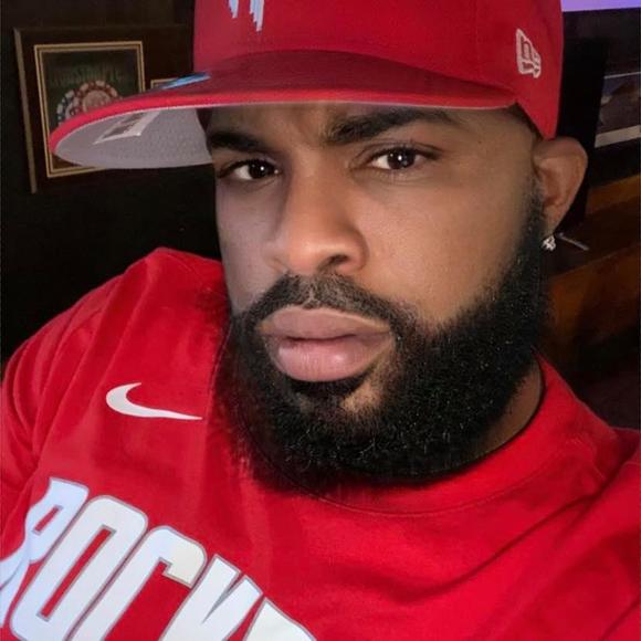 Profile Picture of Eric Mayes (@emayes2011) on Poshmark