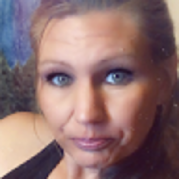 Profile Picture of Fallon Doyle (@skeeter822011) on Poshmark