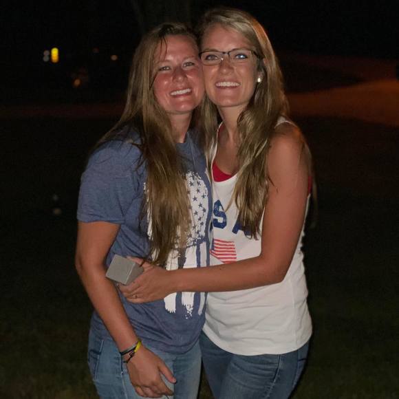 Profile Picture of Kaycee Hollenkamp (@rainwaterk722) on Poshmark
