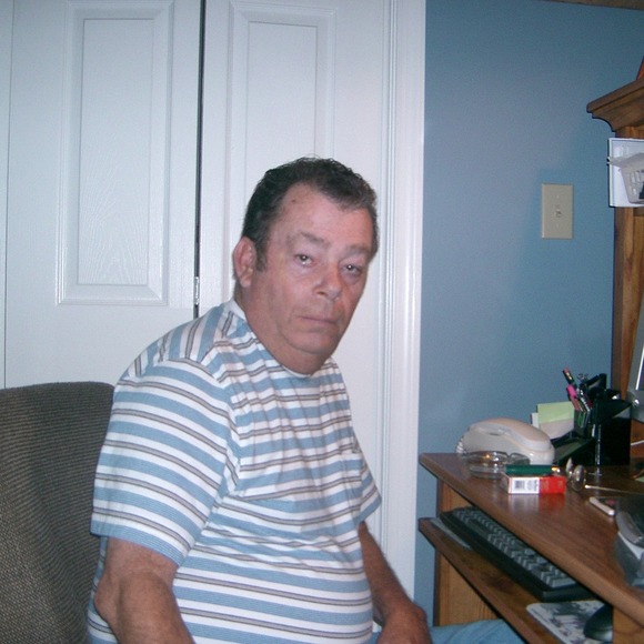 Profile Picture of George Gibson (@gturnkey4092003) on Poshmark