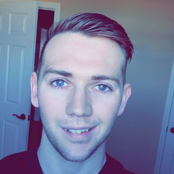 Profile Picture of Alex Beard (@alexbeard231) on Poshmark