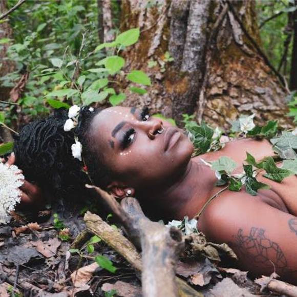 Profile Picture of Tanika Moore (@tanikamoore) on Poshmark