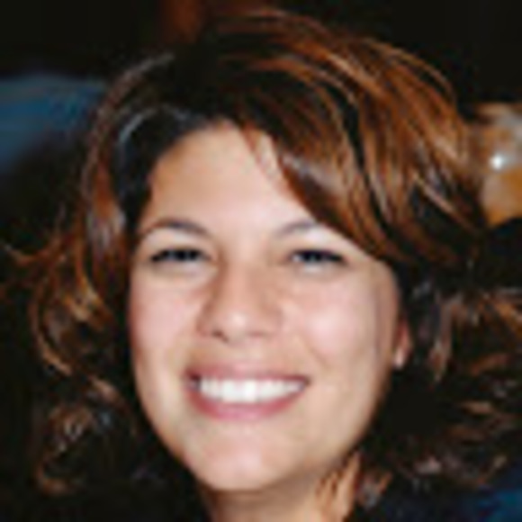 Profile Picture of Angie Palazzolo (@angie_palazzolo) on Poshmark