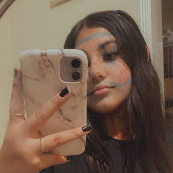 Profile Picture of Briana Acuña (@briana2020838) on Poshmark