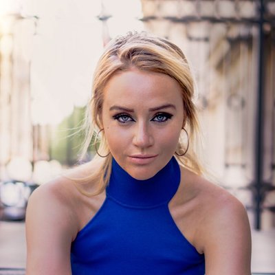 Profile Picture of Margaret Anne Coyle (@queenmargaritac) on Twitter