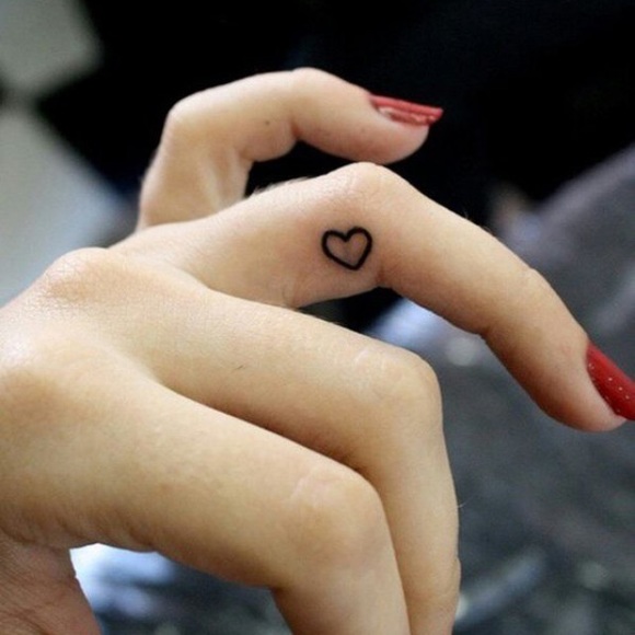 Profile Picture of Nicole Balliew (@nicoleballiew) on Poshmark