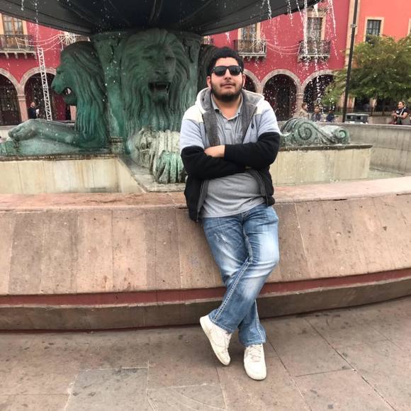 Profile Picture of Eduardo Soto (@esotolalo) on Poshmark