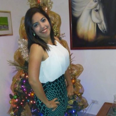 Profile Picture of Andreina Henriquez (@andreinahenriq) on Twitter