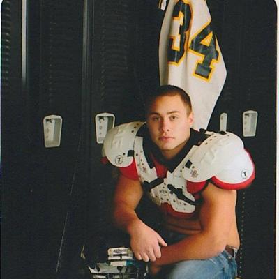 Profile Picture of Sandy (@TylersLocker) on Twitter