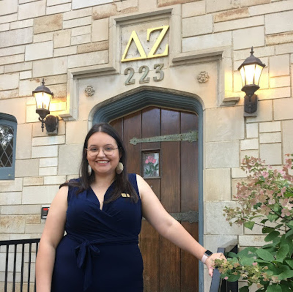 Profile Picture of Kali Alexakos (@kalexakos) on Poshmark