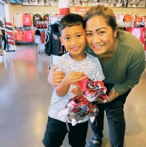 Profile Picture of Nako Calep (@nakocalep67) on Poshmark