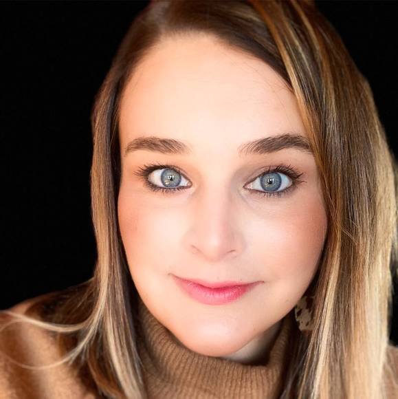 Amanda Ruth - Poshmark Profile Picture of Amanda Ruth (@amandaruth475) on Poshmark