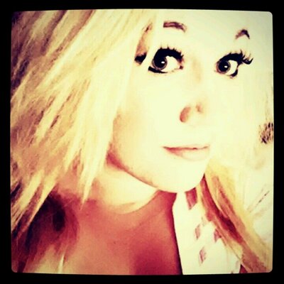 Profile Picture of Crystal Loper (@CrystalLoper) on Twitter