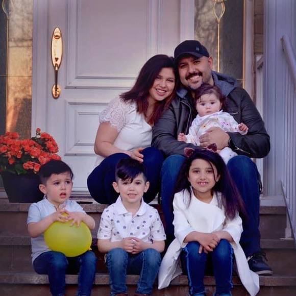 Profile Picture of Rawan Al-nakeeb (@rawan_alnakeeb) on Poshmark