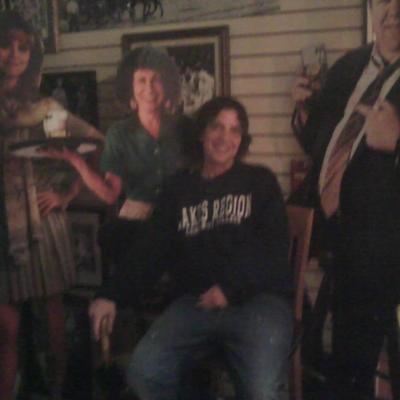 Profile Picture of Kerry Roach (@Roach43K) on Twitter