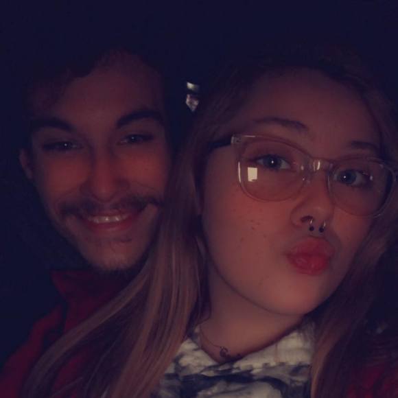 Profile Picture of Cece Litten (@cece_litten) on Poshmark