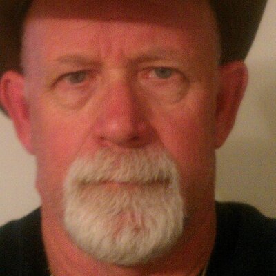 Profile Picture of Mike Kuehl (@deerhuntermwk) on Twitter