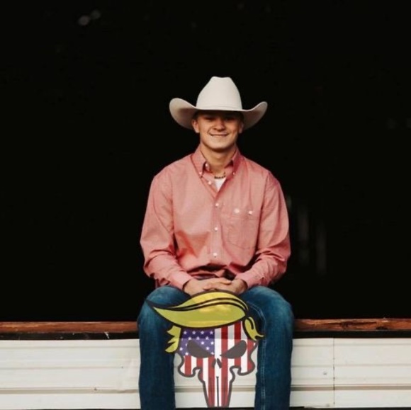 Profile Picture of Chance Hebert (@chance54466) on Poshmark