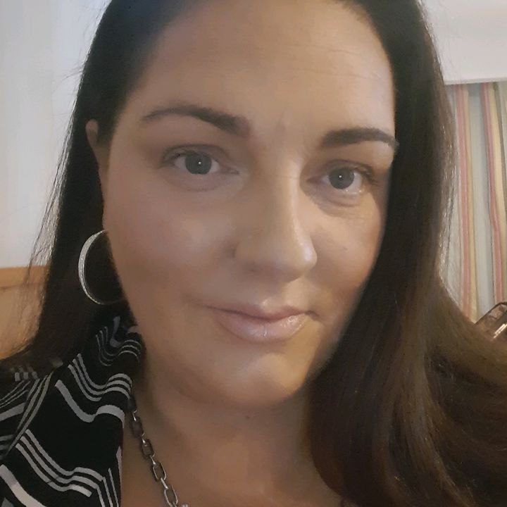 Profile Picture of Lisa (@lisagiles12) on Tiktok