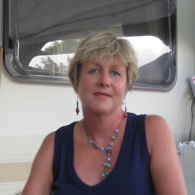 Profile Picture of Susan Marsh (@passlanggcse) on Twitter