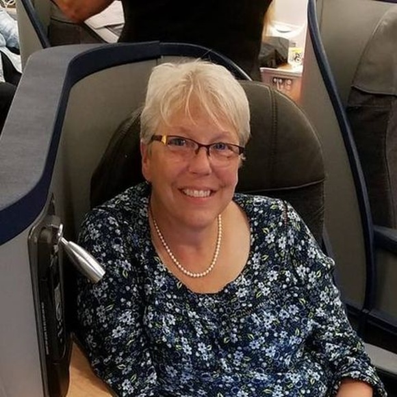 Profile Picture of Renee Graham (@thetravelmoose) on Poshmark