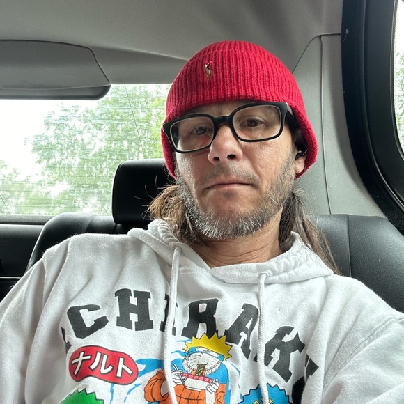 Profile Picture of Jules Chatelain (@juleschatelain) on Poshmark