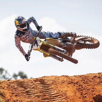 Profile Picture of Andy Camilla (@AndyCamilla13) on Twitter