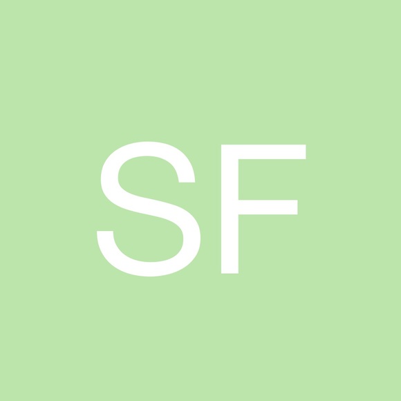 Profile Picture of Stephanie Fuchs (@sampants14) on Poshmark