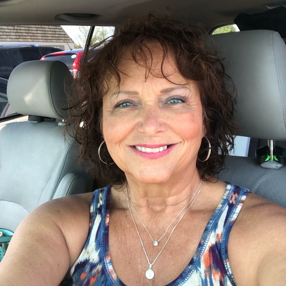 Profile Picture of Jacqueline Doty (@jacquekaydoty) on Poshmark