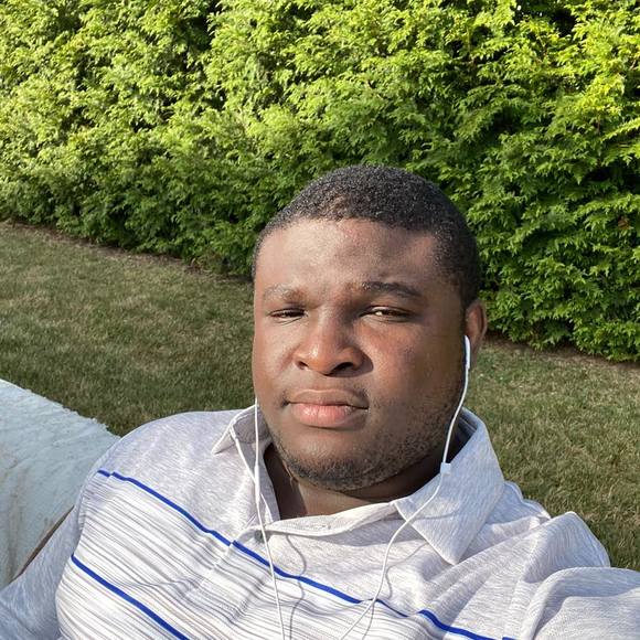 Profile Picture of Fafiolu Faffy (@femmyfaffy01) on Poshmark