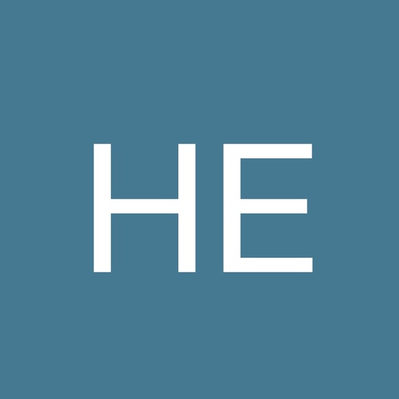 Profile Picture of Hope Edlin (@edlin4heart) on Poshmark