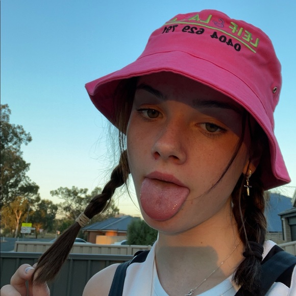 Profile Picture of Jaspa Wegener (@jaspa_w) on Poshmark