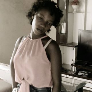 Profile Picture of Alice Estefánia Filipe Alibrana (@aliriaalice.alibrana) on Facebook