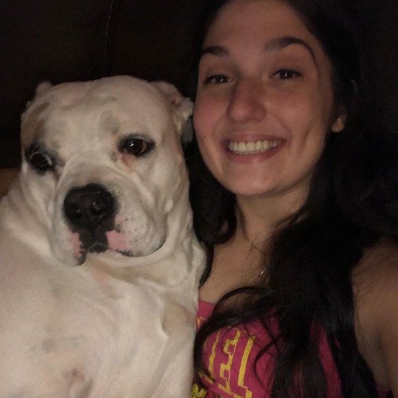 Profile Picture of Marissa Ravida (@riss_ravida) on Poshmark