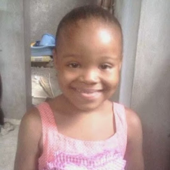 Profile Picture of Judeson Dort (@dortjudeson) on Poshmark