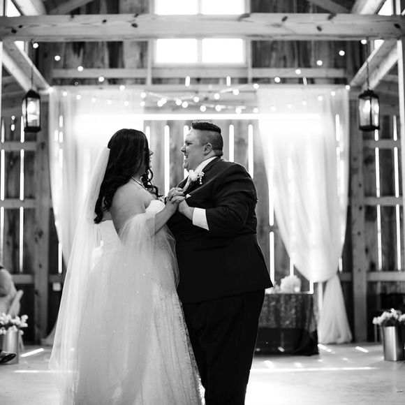 Profile Picture of Katherine Longwith (@klongwith) on Poshmark