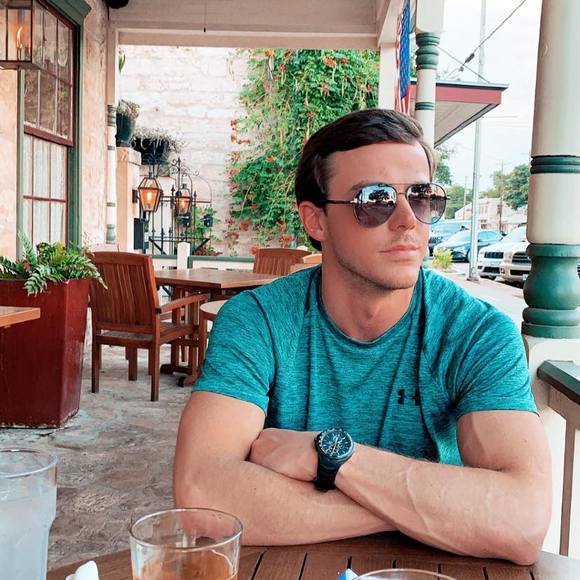 Profile Picture of Ryan Messman (@messmanr) on Poshmark