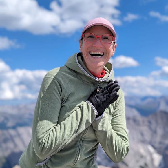 Profile Picture of Deb Schoger (@dschoger) on Poshmark