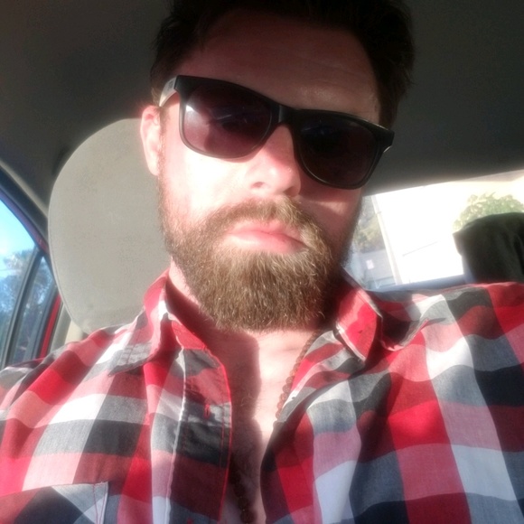 Profile Picture of Tyler Shepherd (@tylerjshepherd) on Poshmark