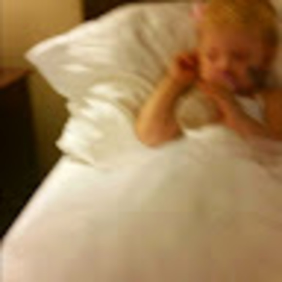 Profile Picture of Alice Moore (@alicemoore534) on Poshmark