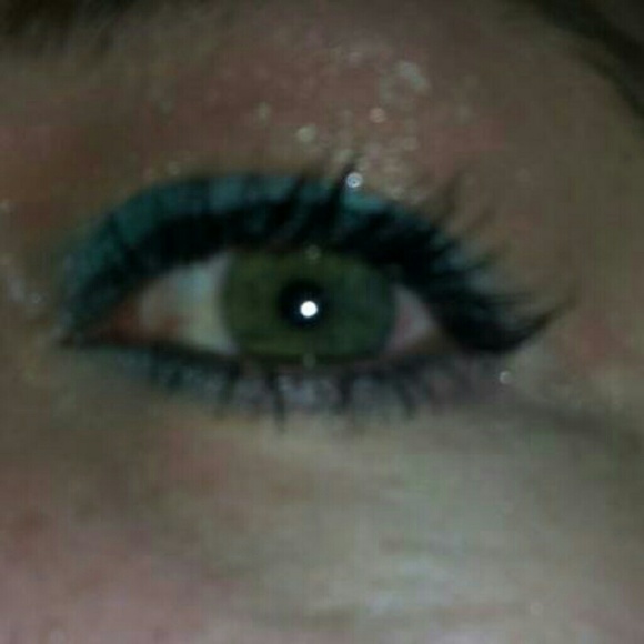 Crystal Mankin - Poshmark Profile Picture of Crystal Mankin (@kriztul) on Poshmark