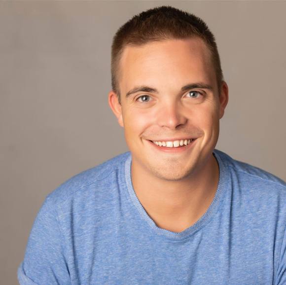Profile Picture of Joe Hanscom (@joe_cutlet) on Poshmark