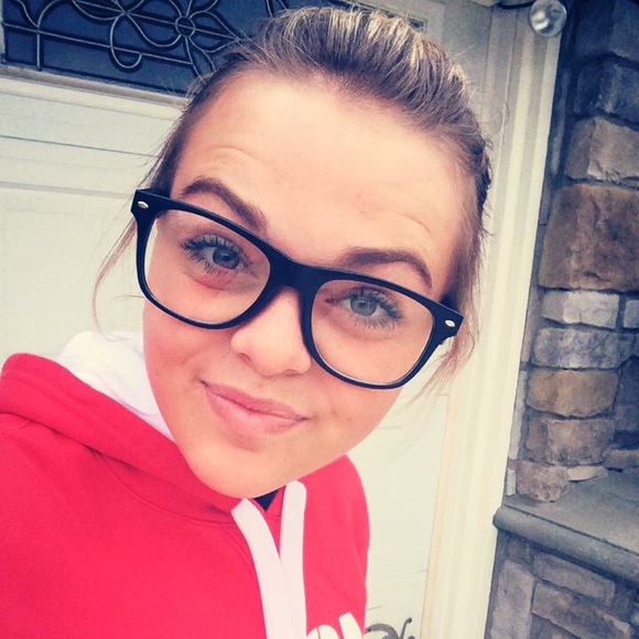 Profile Picture of Haley Wargo (@haleywargo31) on Poshmark