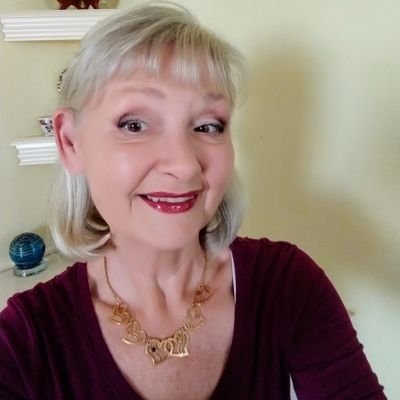 Profile Picture of Anna Dodson 🌻 (@annadodson1959) on Twitter
