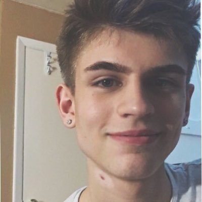 Profile Picture of Zach Scott Currier (@zachcurrier3050) on Twitter