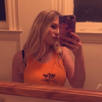 Profile Picture of Clare Mack (@claremack567) on Twitter