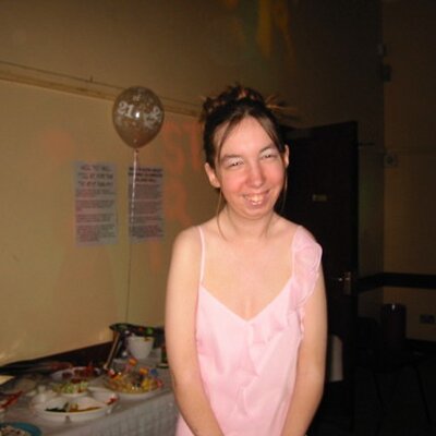 Profile Picture of Becky Macklin (@@Merlie1983) on Twitter